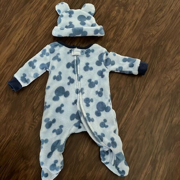 Disney baby fleece onesie & matching hat - size 3-6 month - Picture 1 of 4